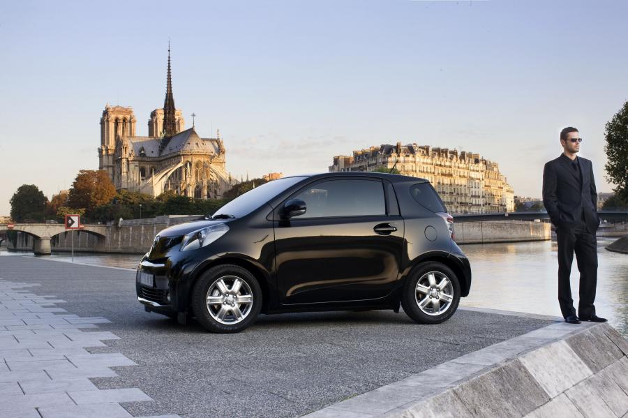  Toyota iQ 2008 года  (фото 123 из 225)